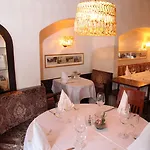 Derby Hotel 3*