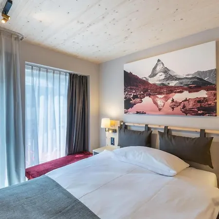 Derby Hotel 3*