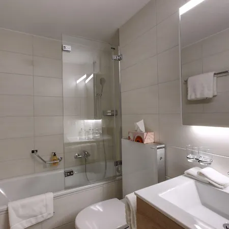 レストラン ダービー